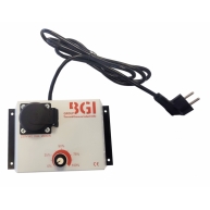 Regulator continuu de tensiune