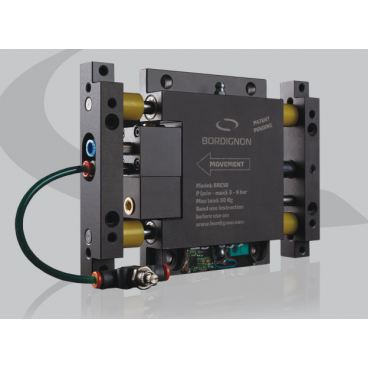 Dispozitiv pneumatic pentru indepartarea deseurilor